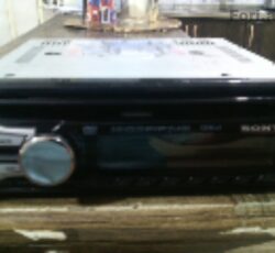 سلام یه دستگاه ضبط پخش ماشین سونی درحدنو