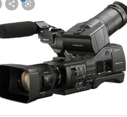 دوربین فیلمبرداری حرفه اي سونی ea50