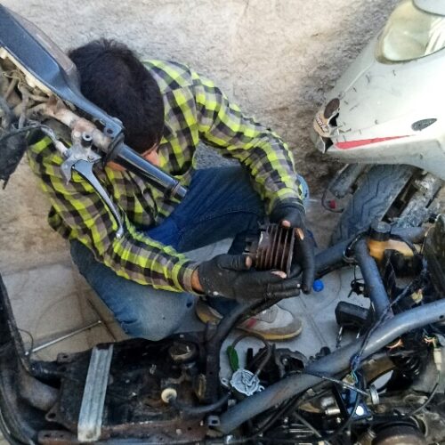 تعمیر موتور سیکلت اسکوتر پاکشتی تک استارت روشن