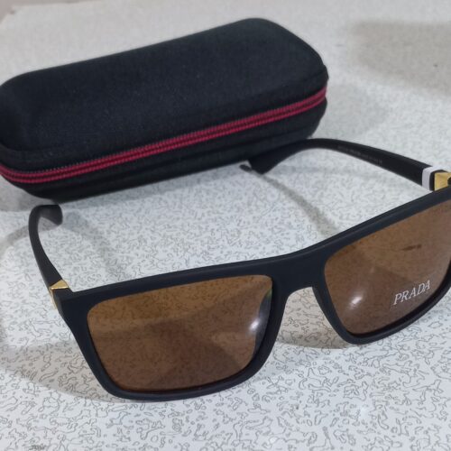 عینک های افتابی مردانه و زنانه همراه با کیف