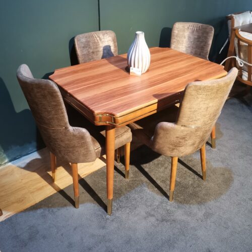 میز ناهارخوری