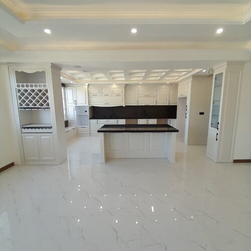 193متری/3خواب/تک واحدی/طبقه آخر/گلسار/رشت