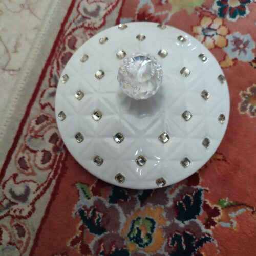 ی عدد جا شکلات خوری