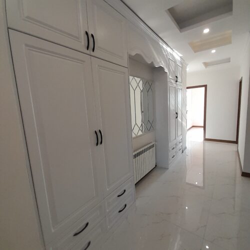 193متری/3خواب/تک واحدی/طبقه آخر/گلسار/رشت