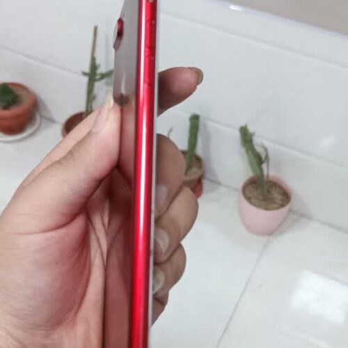 آیفون 7plus 128 گیگ رنگ قرمز