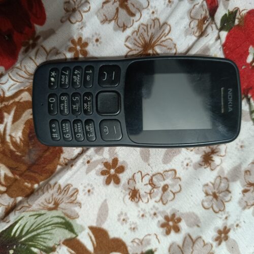 نوکیا1100حافظه2گیگ رنگ مشکی کارتنش گم کردم