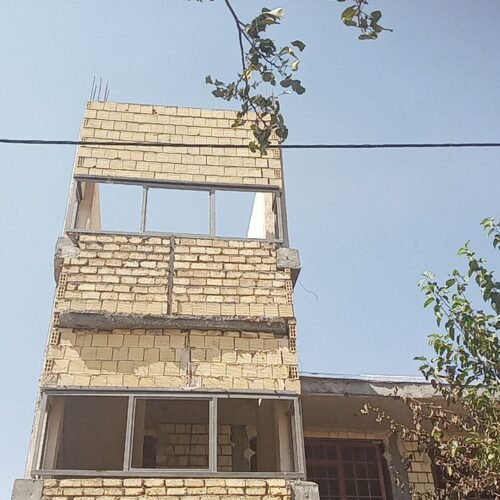 سلام‌نیازمند کاشیکار خوب و باانصاف و گچ سفید کار خیلی خوب