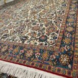 قالیچه دستباف(قم) با گلها ابریشم