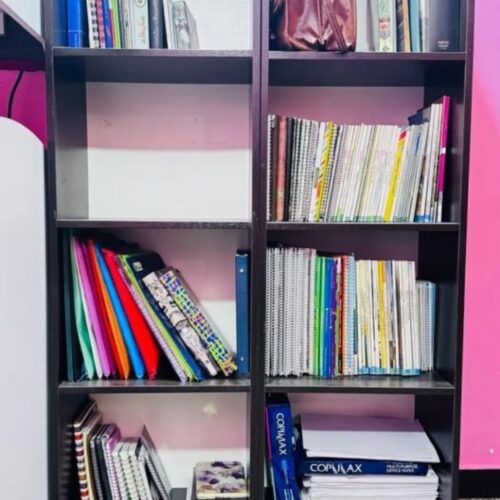 کتابخانه نو و بدون خش و ضربه