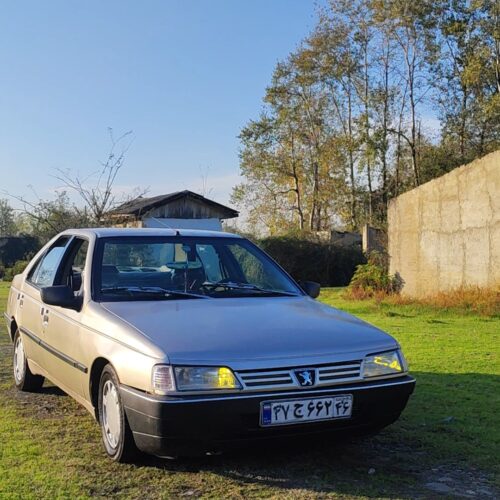 پژو 405 مدل 82