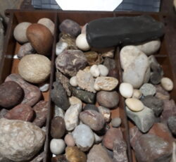 فروش شهاب سنگ وغیره