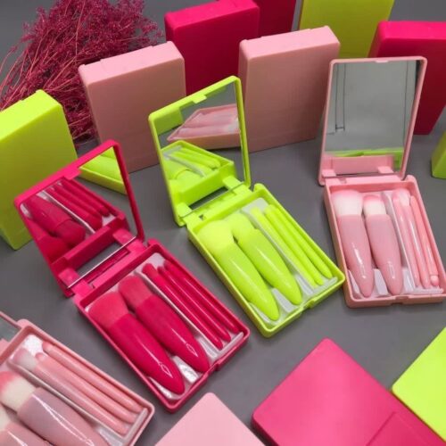 لوازم ارایشی ماه بانو