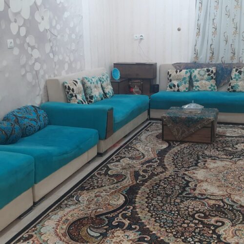 مبل راحتی به همراه میز ناهار خوری4نفره