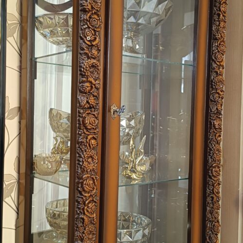 بوفه منبت کاریی ایستاده