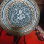 سینی مسی قدیمی سیاه قلمکاری. دستکوب