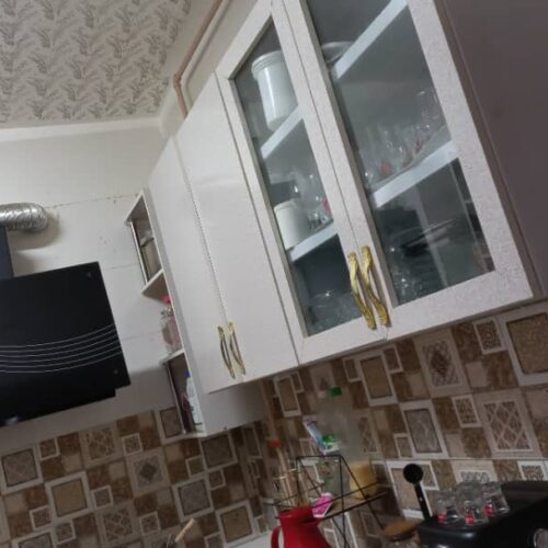 سلام خانه ویلایی روبروی پارک 2تا اتاق داره