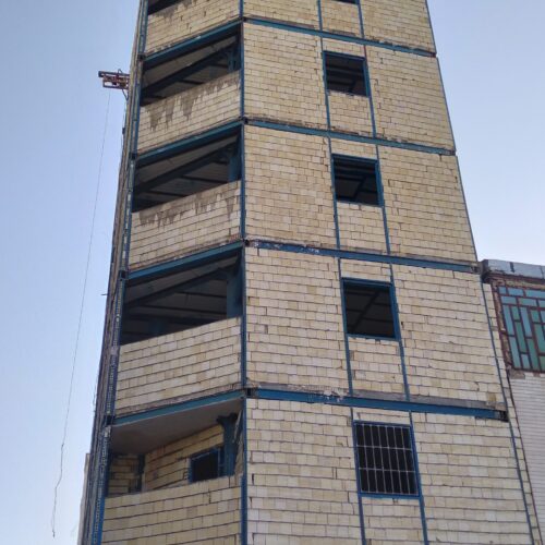 بنای ساختمون هستم
