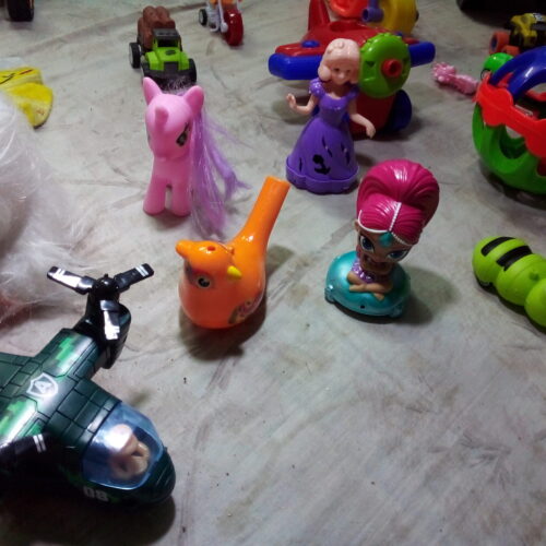 لباس و پوشک..اسباب بازی قیمت عالی