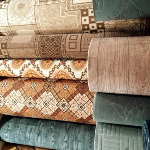 نصب وفروش وتعویض  وتعمیرموکت پرده در وپنجره طلق وشیشه وبراکت توری پلیسه ای وسمپاشی تضمینی