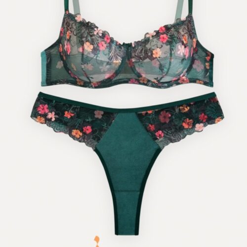 لباس زیر زنانه