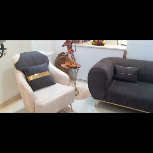 مبلمان 5 نفره بسیار شیک تمیز