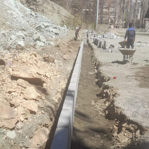 استاکار جدول وکفپوش هستم