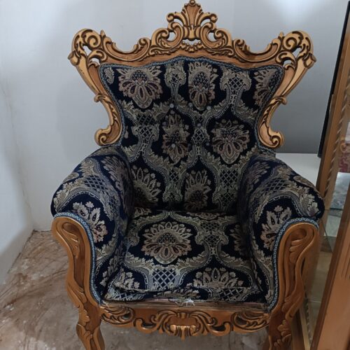 مبل سلطنتی کارکرده