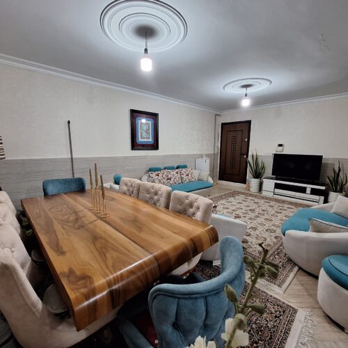 60 متری همکف وام دار با پارکینگ و انباری