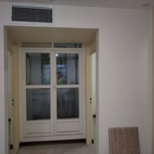 یک خانه 3 طبقه مجزا هر طبقه دارای 2 اتاق