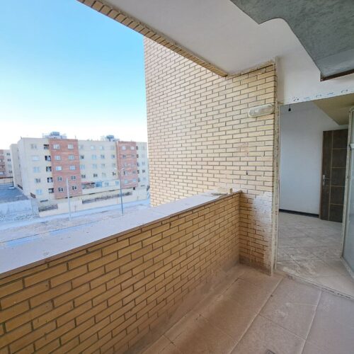 آپارتمان 95 متری محله E2 . فولادشهر