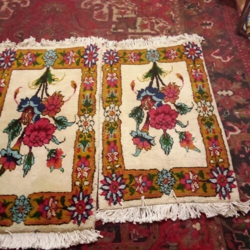 یک جفت فرش پادری دست بافت