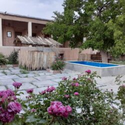 اقامت گاه بوم گردی سنتی قلعه خان