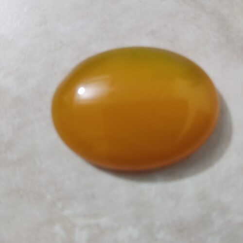 نگین عقیق زرد