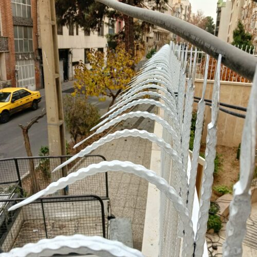 نرده حفاظ آبشاری سرنیزه شاخگوزنی