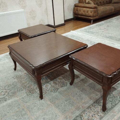 جلو مبلی   و دو عدد عسلی