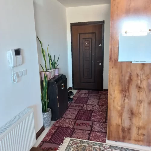 یک واحد تازه ساخت 88 متری ابن سینا