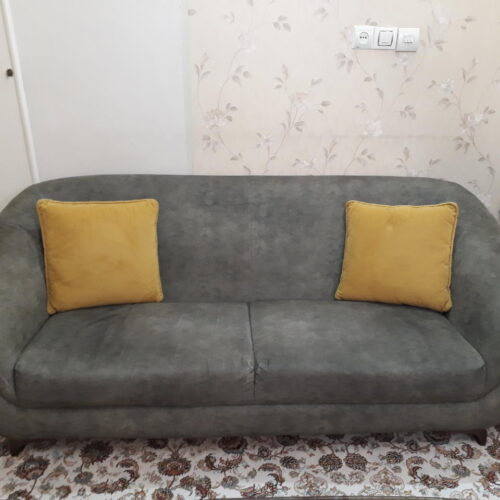 مبل راحتی 5 نفره سالم وتمیز