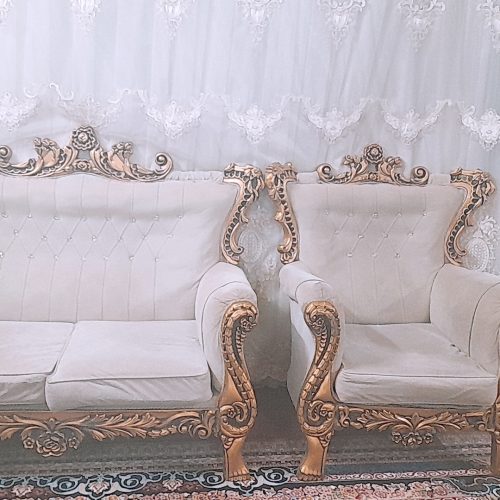 همراه دو میز و عسلی