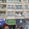 آپارتمان دو بره درب ورودی داخل کوچه هستش طرف دیگه نمایه ساختمان از خیابانه زیر آپارتمانها هم مغازه هستش