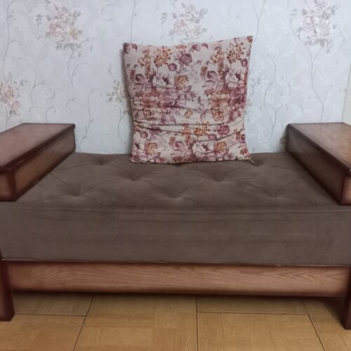 مبل 8 نفره کاملا سالم