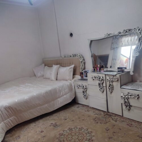 مبل و تخت میز نهار خوری و تخت