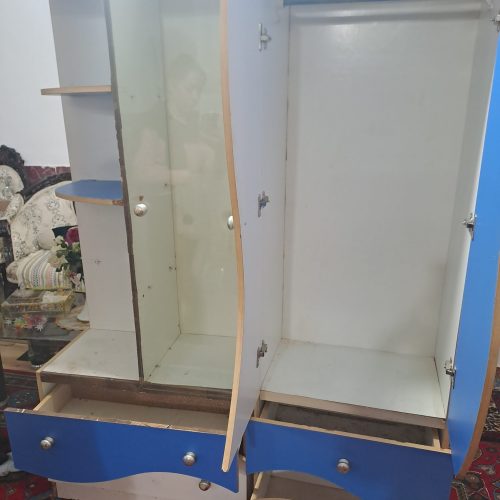 کمد لباس و ویترین