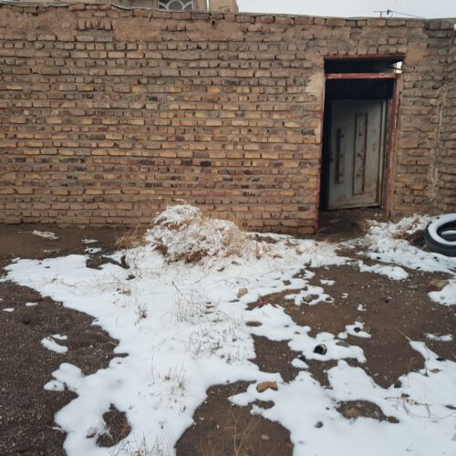 زمین بامساحت170 متر درخیابان راضی