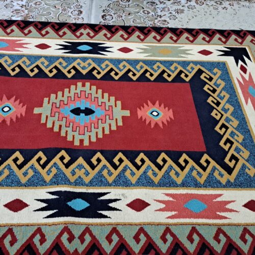 فرش 4 متری زیبا و سالم و تمیز