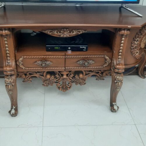 میز تی وی سلطنتی