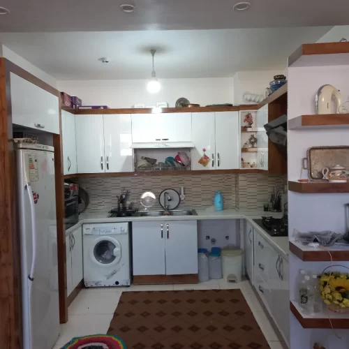 یک واحد تازه ساخت 88 متری ابن سینا