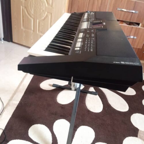 Keyboard Yamaha PSR-S550B Indonesia