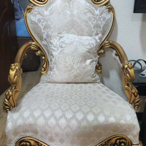 مبلمان7نفره و میز و صندلی و عسلی و جلو مبلی