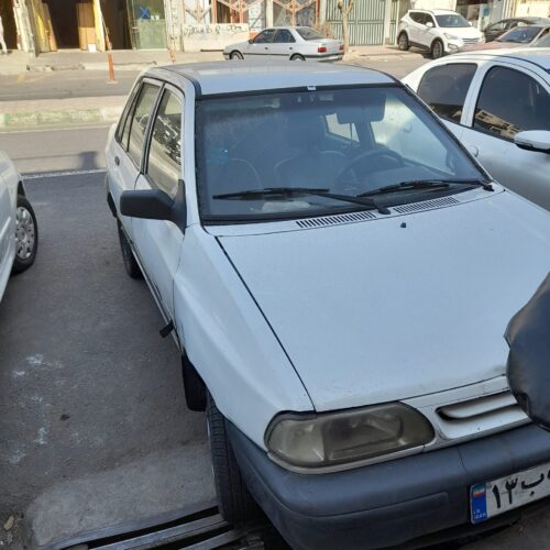 پراید سفید دو گانه دستی مدل 81 شاسی جلو سمت شاگرد تصادف داشته ماشین خورده خرج داره من چون سرم شلوغه وقتشو ندارم انجام بدم