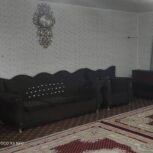 مبل راحتی 7نفره همراه بامیزعسلی باقیمت استثنایی به فروش می رسد